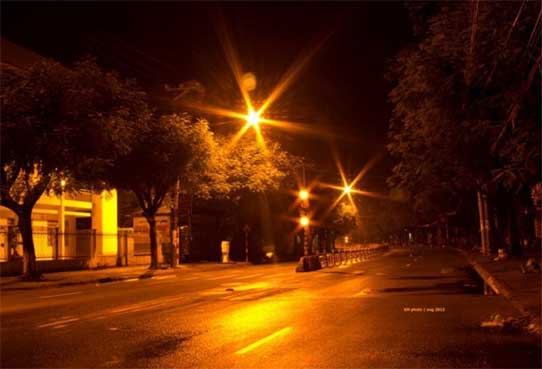 Nên sử dụng đèn Led ánh sáng vàng hay trắng tốt cho mắt 7 den cao ap su dung anh sang vang