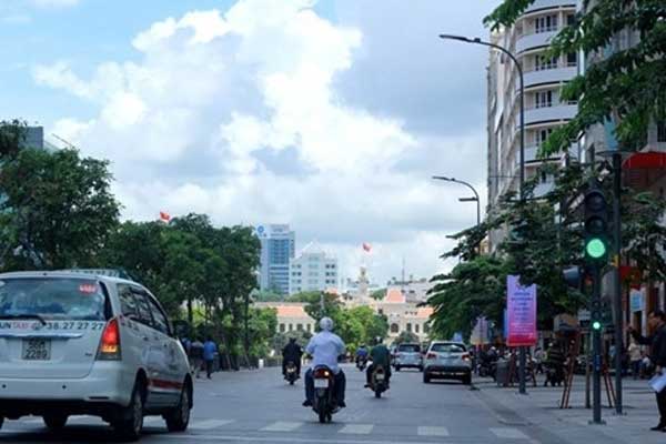 5 Lý Do Khiến Đèn Đường led Cao Áp Được Các Chủ Đầu Tư "Săn Lùng" 4 Pho-di-bo-tai-tphcm-dang-su-dung-den-duong-led-cao-ap-trong-chieu-sang-cong-cong