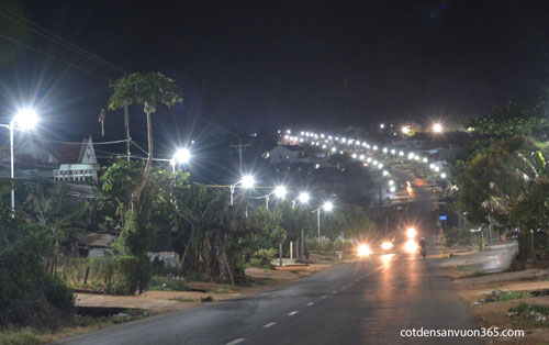 Quang Thông Của Đèn Led Là Gì? 1 he-thong-den-duong-led-cao-ap-quang-thong-lon-chieu-sang-duong-pho