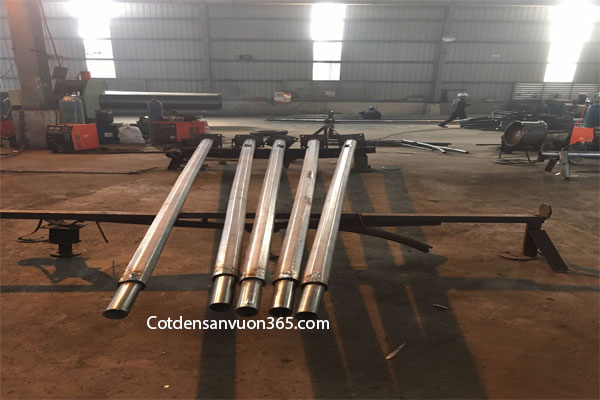 Cột Đèn Cao Áp 8m 10 San xuat cot den cao ap 8m roi can
