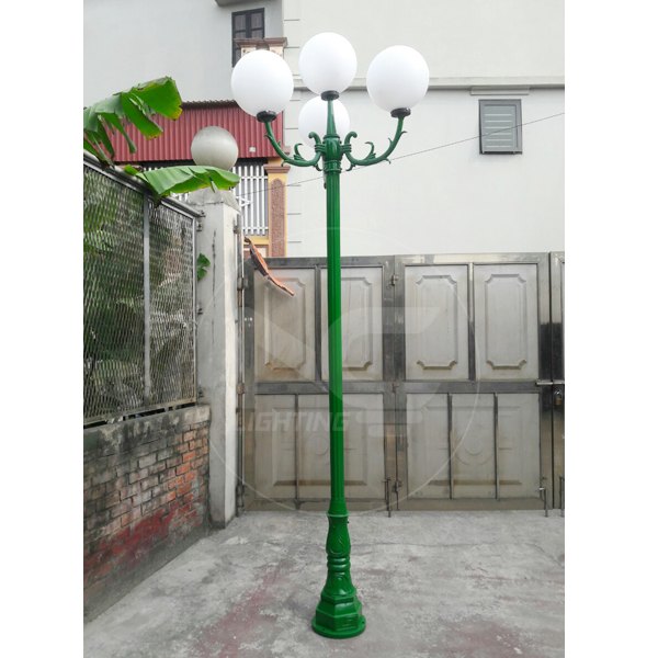 Nơi mua cột đèn sân vườn tại Vĩnh Phúc giá rẻ 2 cot den trang tri dc02