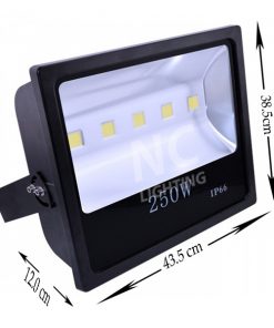 Đèn Pha Led PNC-21 P=250W 5 den-pha-led-cao-ap-250w-1