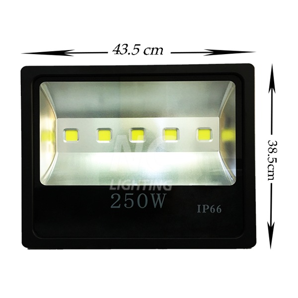 Đèn Pha Led PNC-21 P=250W 10 den-pha-led-250w-1