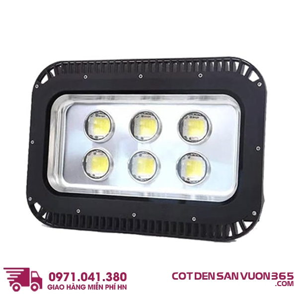 Đèn Pha Led 300W Mắt Lồi PNC12 1 Đèn Pha Led 300W Mắt Lồi PNC12-org
