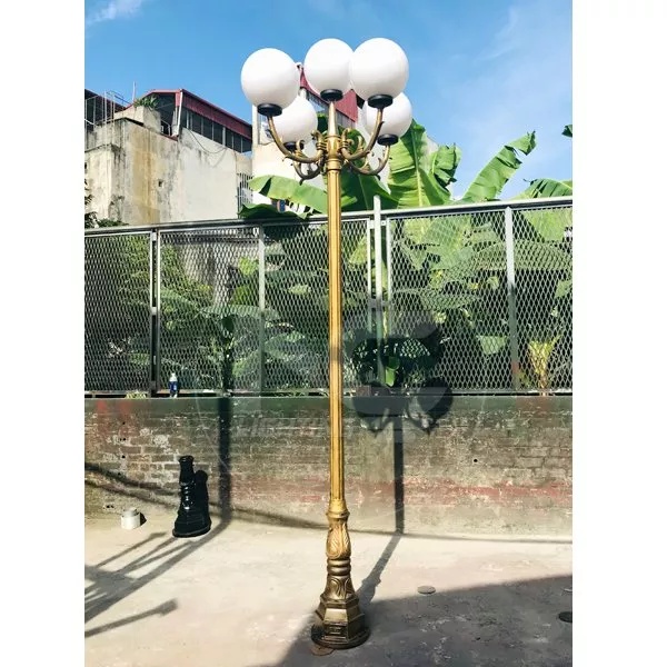 SANG CHẢNH 5 MẪU CỘT ĐÈN TRANG TRÍ NHÀ BIỆT THỰ ĐẸP 4 Cột đèn trang trí DC-02