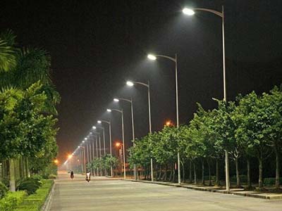 cột đèn cao áp